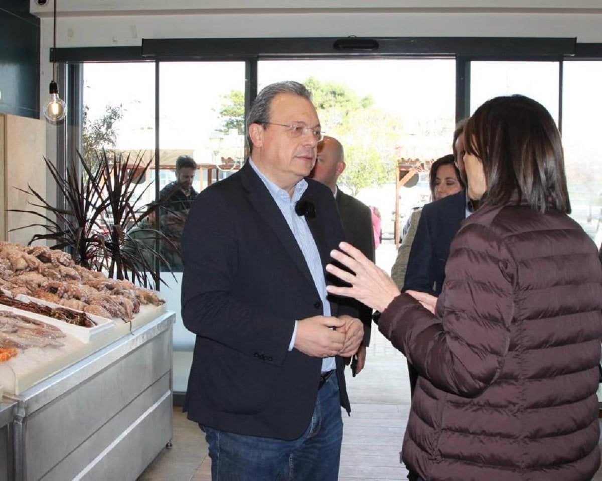 Φάμελλος: Η ακρίβεια Μητσοτάκη πλήττει καταναλωτές και μικρομεσαίες επιχειρήσεις