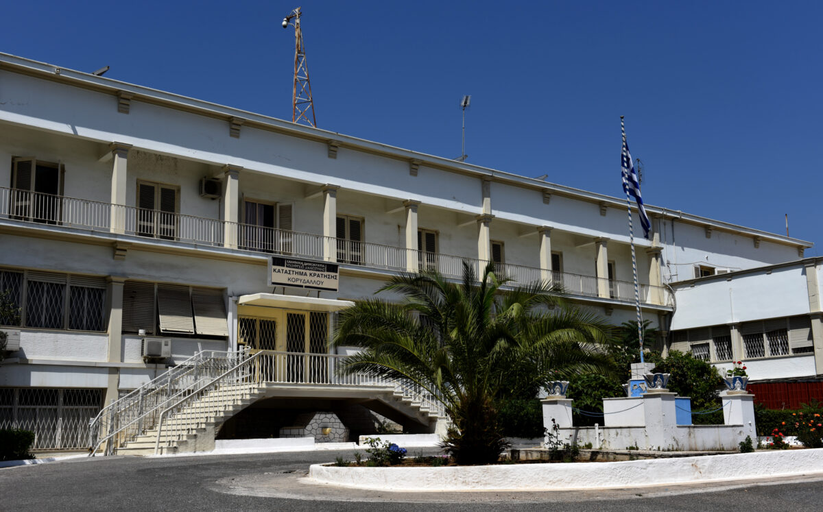 Επιχείρηση του ελληνικού FBI στις φυλακές Κορυδαλλού: Ανακαλύφθηκαν αυτοσχέδια όπλα
