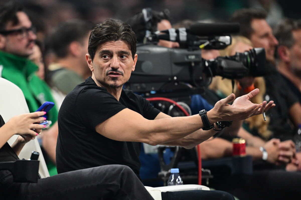 Ο Δημήτρης Γιαννακόπουλος έδωσε σήμα για triple crown μετά τη νίκη του Κυπέλλου από τον Παναθηναϊκό