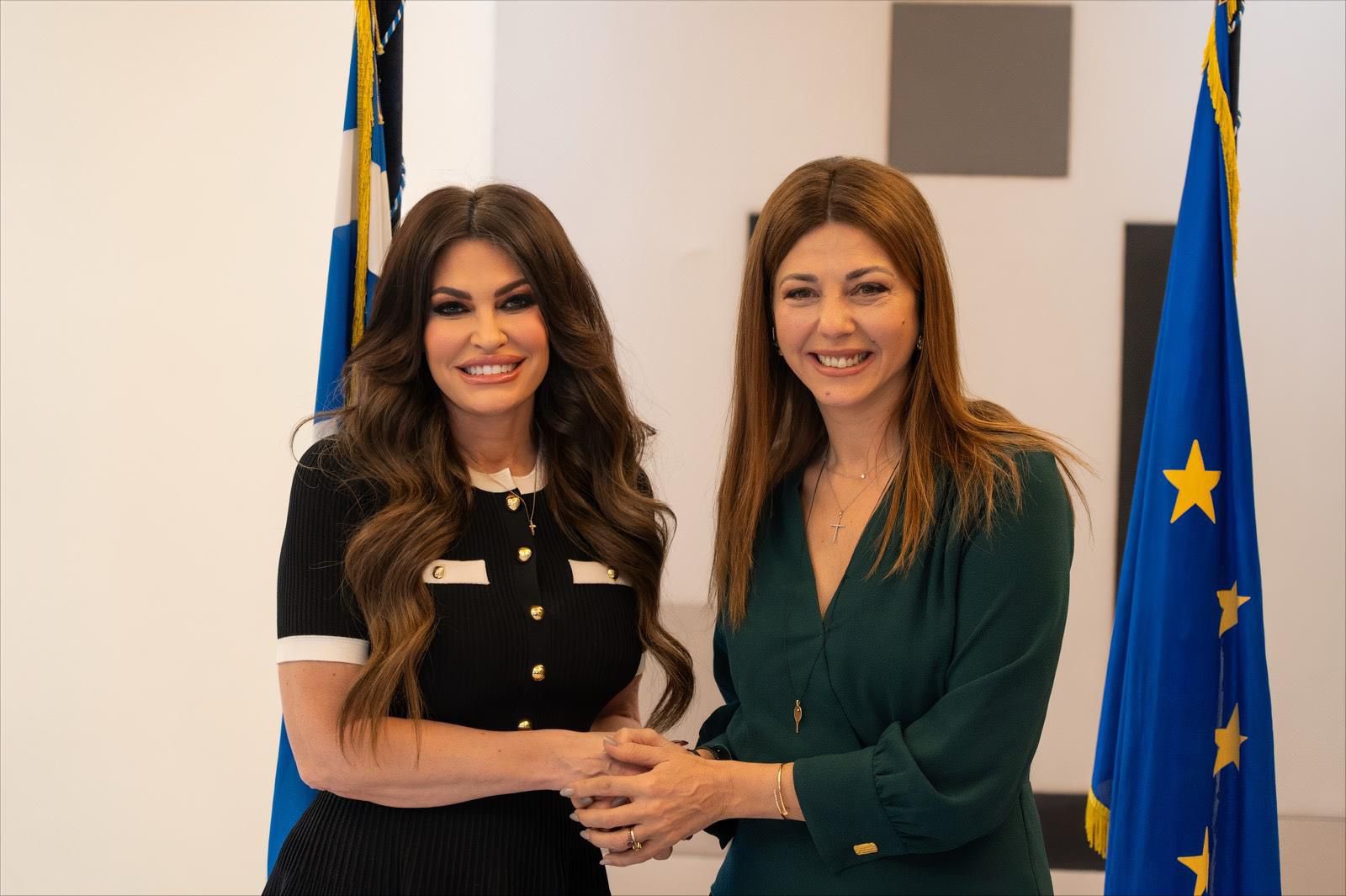 Συνάντηση Γκίλφοϊλ-Ζαχαράκη στο υπουργείο Παιδείας – «Δημιουργούμε γέφυρες μάθησης μεταξύ των δύο χωρών»