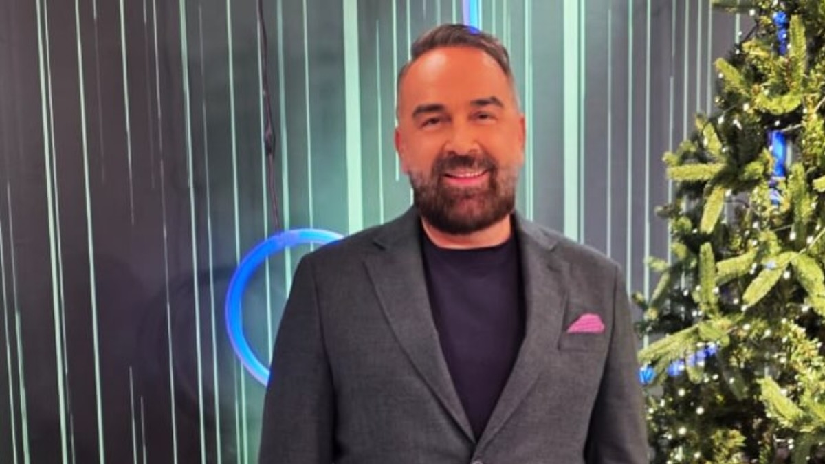 Γρηγόρης Γκουντάρας: Βίδα τρύπησε το λάστιχο του αυτοκινήτου του – «Ωραία τα καταφέραμε»