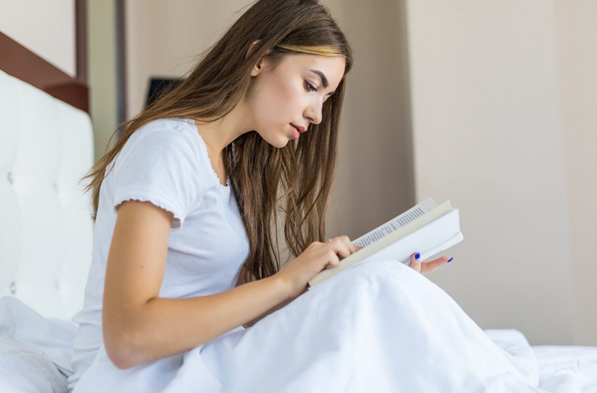 Αϋπνία: Είναι το διάβασμα πριν τον ύπνο αποτελεσματικό; Γυναίκα αποκαλύπτει την εμπειρία της