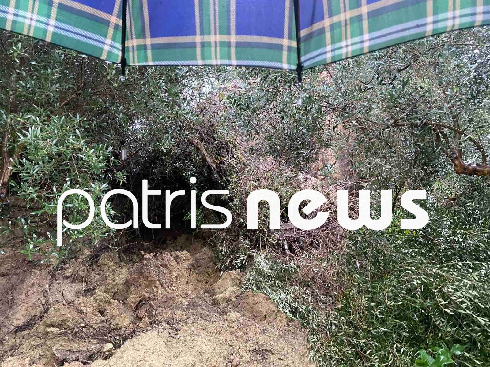 Η κακοκαιρία πλήττει την Ηλεία: Βράχος κινδυνεύει να καταρρεύσει σε σπίτια στο Κατάκολο – Ανησυχητική άνοδος της στάθμης του Αλφειού 8 Κατολίσθηση