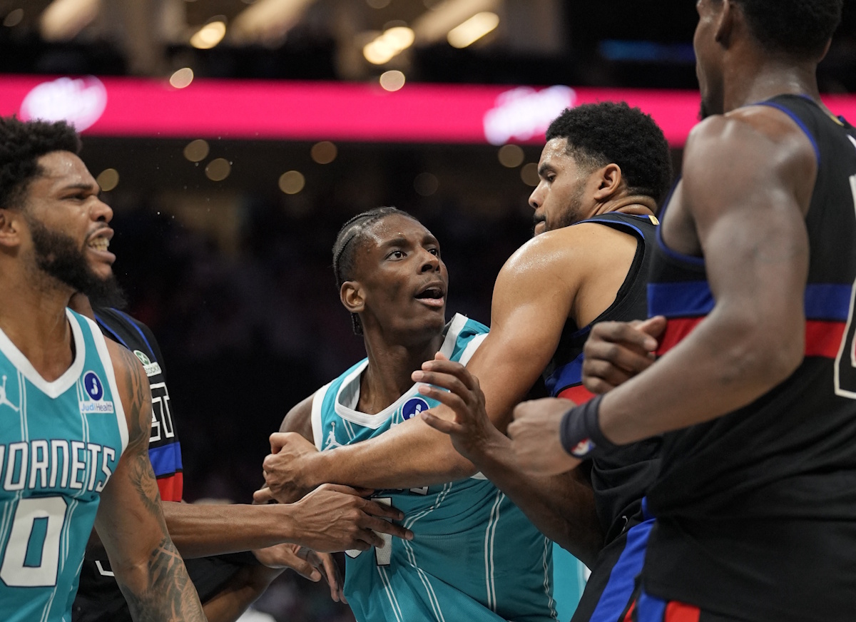 NBA: Ο Στιούαρτ αποκλείστηκε για 7 αγώνες, Ντιαμπατέ και Μπρίτζες για 4 μετά τη σύγκρουση Χόρνετς – Πίστονς