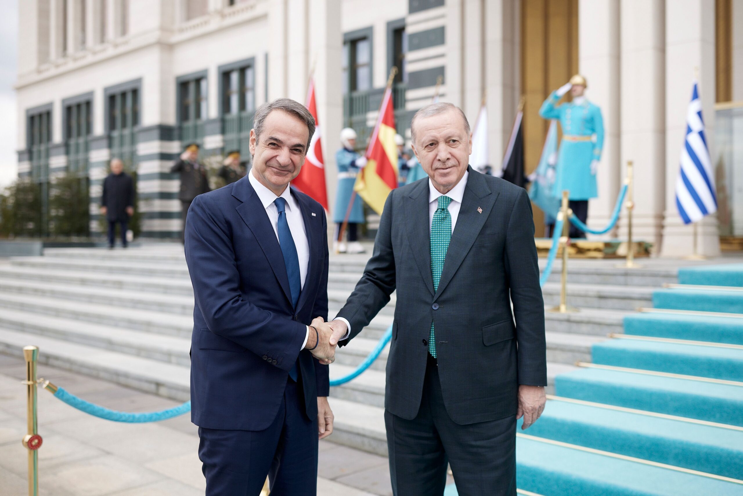 Η άφιξη του Κυριάκου Μητσοτάκη στο Προεδρικό Μέγαρο στην Άγκυρα