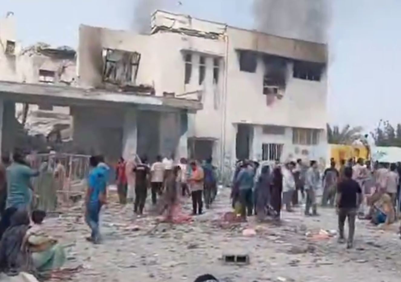 Φονικό πλήγμα στο Ιράν: Πάνω από 40 νεκροί σε επίθεση σε σχολείο θηλέων στη Μινάμπ – Πολλοί τραυματίες