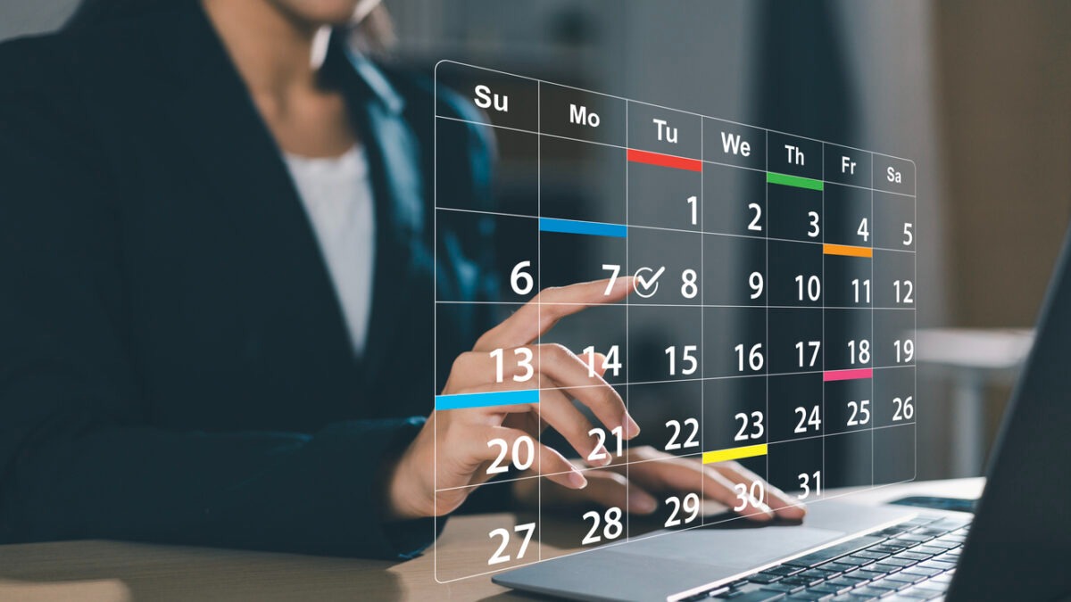 Οι αργίες του 2026: Πότε γιορτάζονται Απόκριες, Τσικνοπέμπτη και Πάσχα