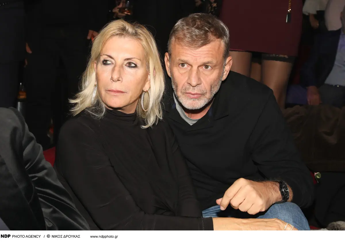 Απόστολος Γκλέτσος: «Είμαι ερωτευμένος, όμως δεν τίμησα τον Άγιο Βαλεντίνο» 8 Ο Απόστολος Γκλέτσος και η Ιζαβέλλα Αρβανίτη σε έξοδό τους