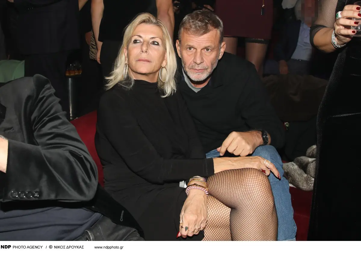 Απόστολος Γκλέτσος: «Είμαι ερωτευμένος, όμως δεν τίμησα τον Άγιο Βαλεντίνο» 9 Ο Απόστολος Γκλέτσος και η Ιζαβέλλα Αρβανίτη σε έξοδό τους