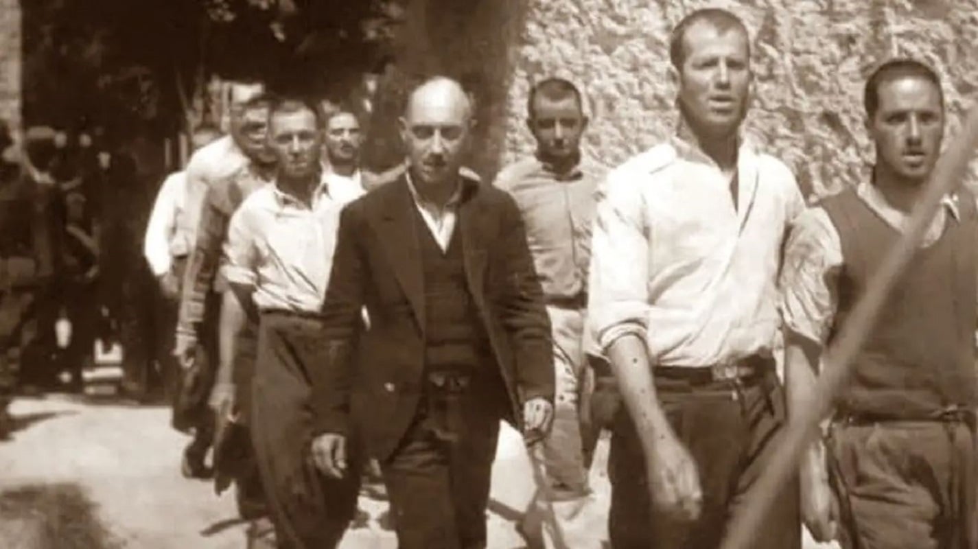 Μενδώνη για εικόνες εκτελεσθέντων στην Καισαριανή: Νομικές ιδιαιτερότητες – Αποστολή του υπουργείου Πολιτισμού στη Γάνδη