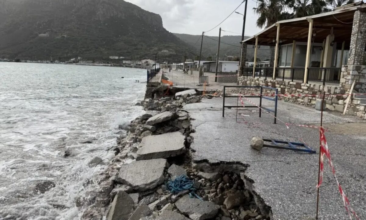 Home 76 Κως: Σε κατάσταση έκτακτης ανάγκης η Καρδάμαινα από την κακοκαιρία – Ανυπολόγιστες ζημιές στο παραλιακό μέτωπο