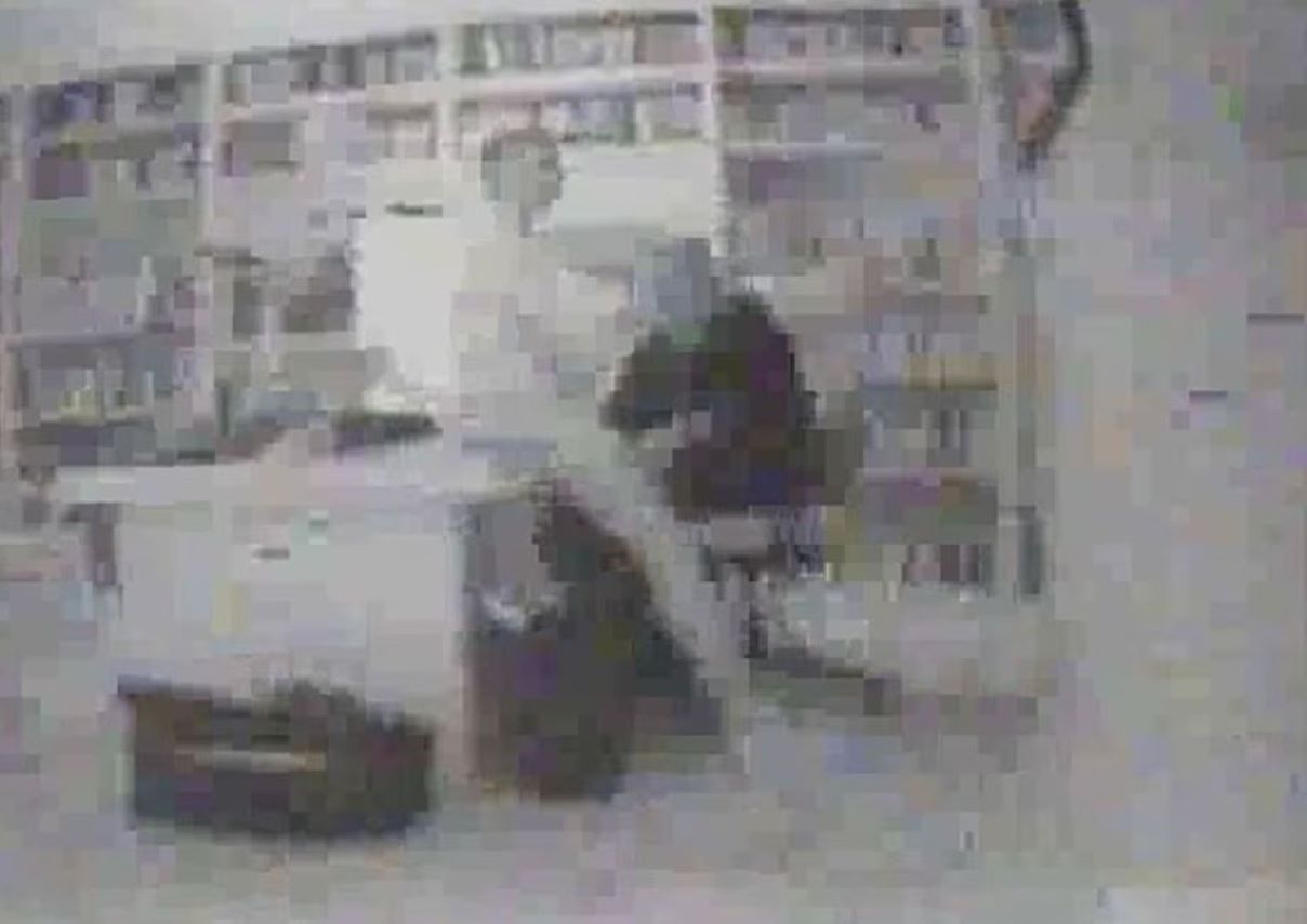 Επστάιν: Μυστική κάμερα στο γραφείο του κατέγραφε όλα τα θύματα – Σοκαριστικές εικόνες