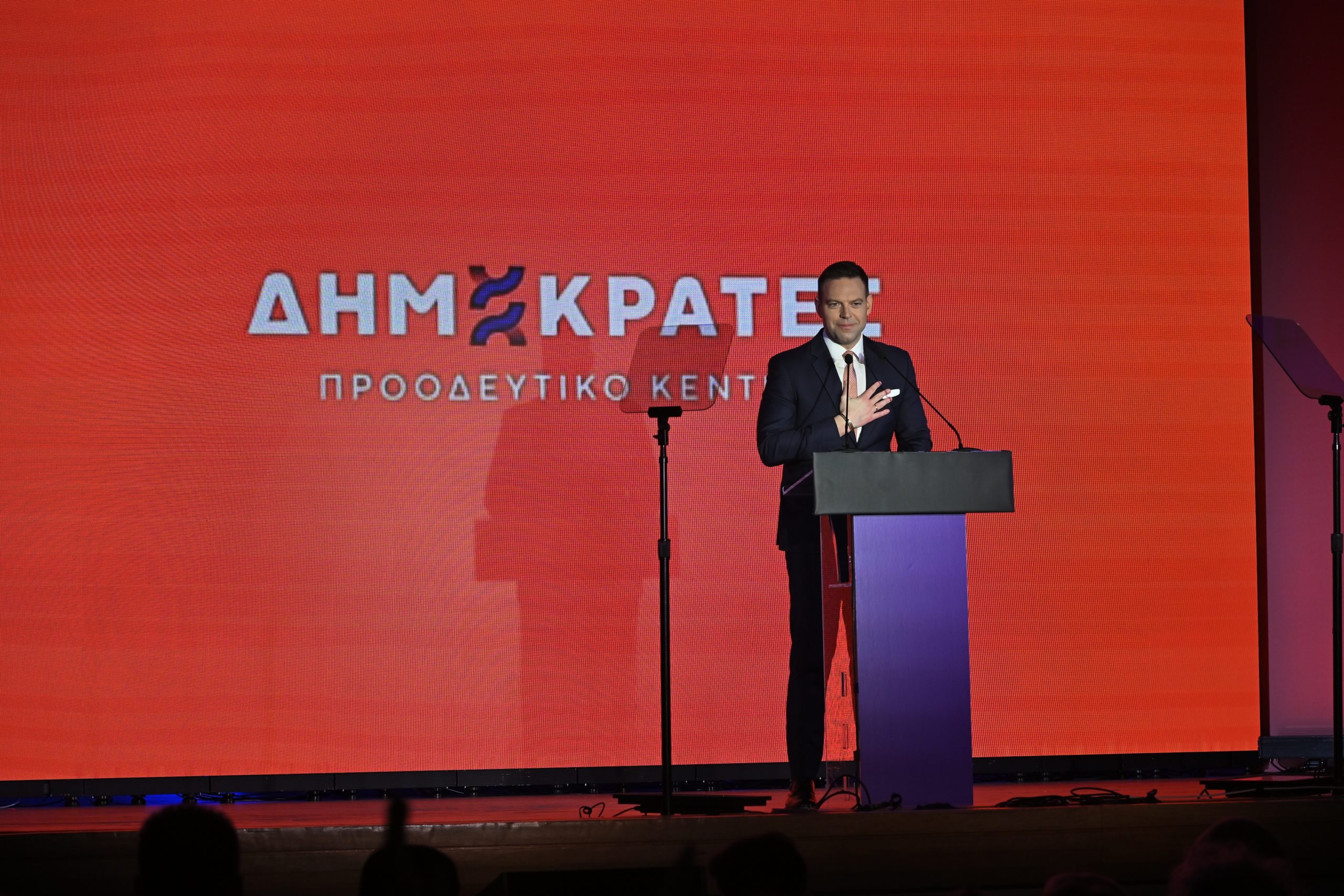 Κασσελάκης: «Δεν μας εξόντωσαν» – Προτείνει τη μετονομασία του «Κινήματος Δημοκρατίας» σε «Δημοκράτες – Προοδευτικό Κέντρο»