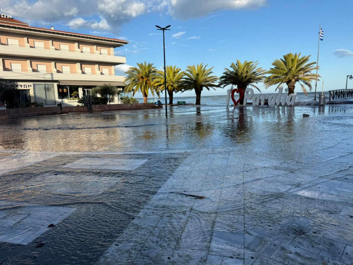 Η κακοκαιρία πλήττει τη χώρα: Πλημμύρες και κατολισθήσεις από Τζουμέρκα έως Σαμοθράκη – Σοβαρά ζητήματα σε δρόμους και κατοικίες 9 Κατερίνη