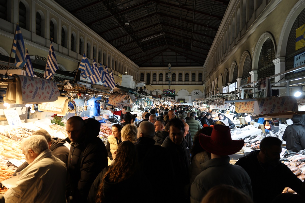 Καθαρά Δευτέρα 2026: Ολονυχτία στη Βαρβάκειο για τα ψώνια της τελευταίας στιγμής