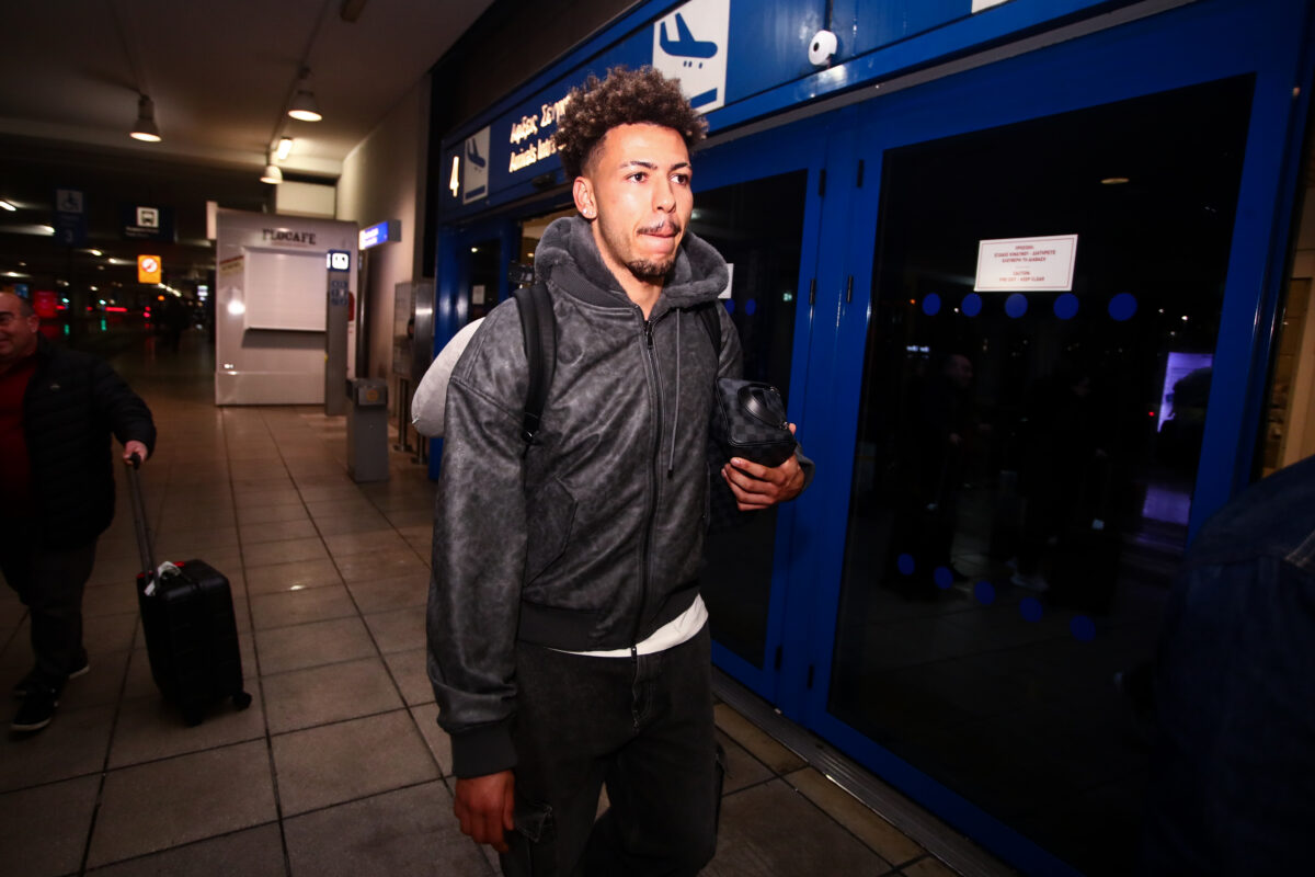 Ο Κλέιτον στην Ελλάδα για τον Ολυμπιακό: «Εύχομαι να συνεχίσουμε να σκοράρουμε άφθονα με τον Αντρέ Λουίζ»