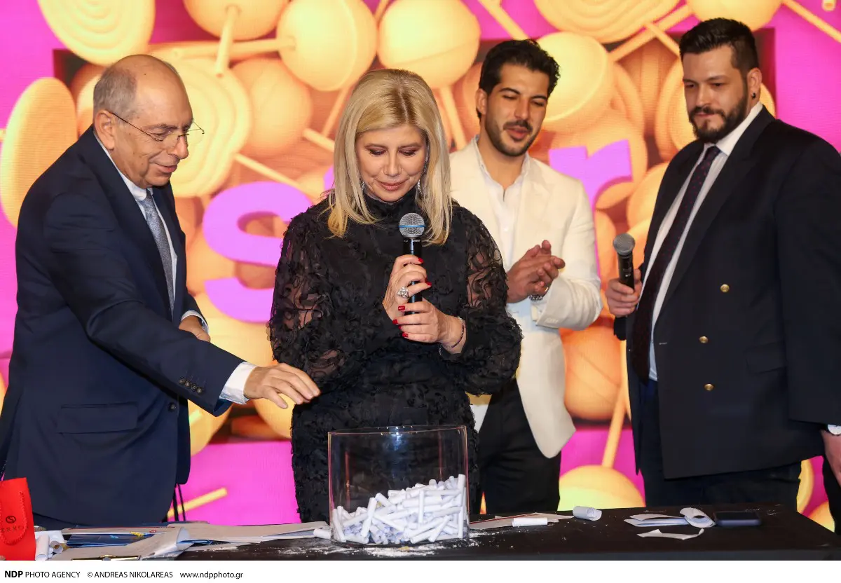 Κοπή πίτας STAR: Ποιοι παρευρέθηκαν (Εικόνες) 14 Κοπή πίτας STAR