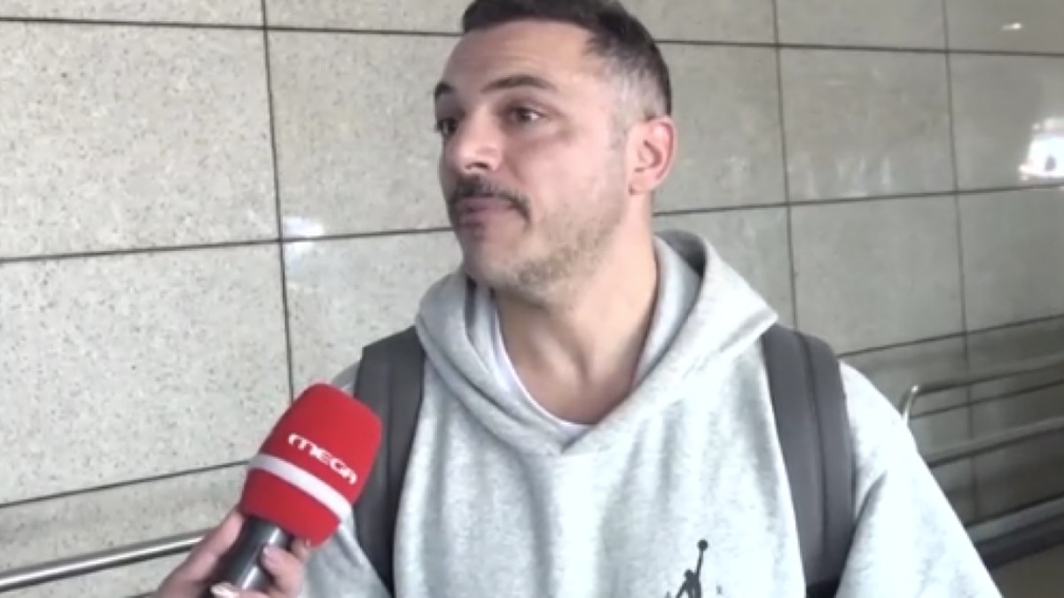 Κώστας Δόξας: «Μετά από χρόνια λαμβάνω μηνύματα που ρωτούν “δεν ήταν αυτός που χτύπησε τη γυναίκα του;”»