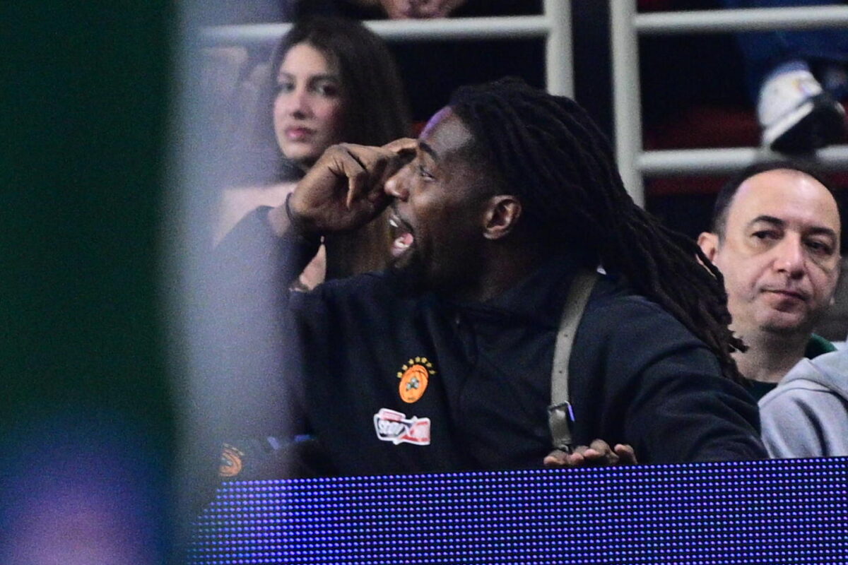 Λεσόρ για τη ρατσιστική επίθεση: «Όλα συνέβησαν μπροστά σε αστυνομικούς και παράγοντες της λίγκας, μου ζήτησαν να ηρεμήσω»