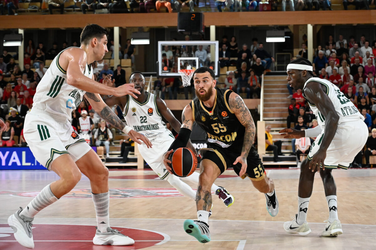 Μάικ Τζέιμς: Το «τηλεφωνήστε τον Γιαννακόπουλο» και οι «καυτές» ατάκες για τις πληρωμές στη Μονακό