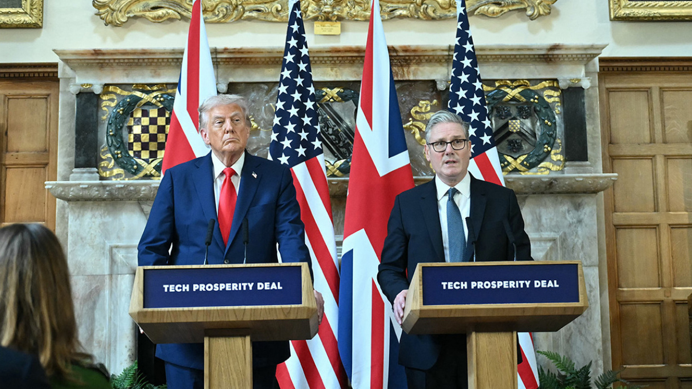 Συνομιλία Κιρ Στάρμερ – Ντόναλντ Τραμπ για Ουκρανία και ρωσικές επιθέσεις σε ενεργειακές υποδομές