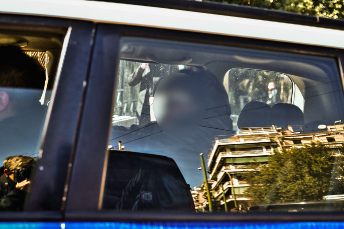 Κηφισιά: Στο Αυτόφωρο για επικίνδυνη οδήγηση και απείθεια ο γνωστός μάνατζερ μετά την καταδίωξη