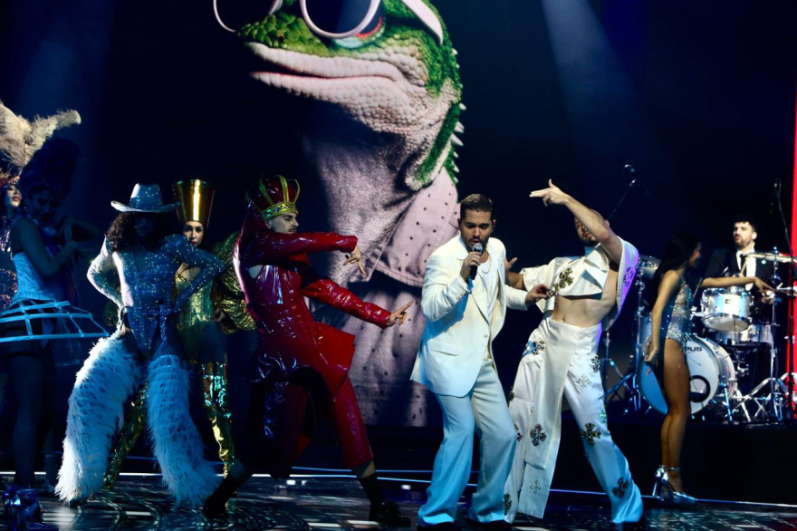 Eurovision – Sing for Greece 2026: Η εμφάνιση του Χρήστου Μάστορα που έκλεψε την παράσταση – Δείτε βίντεο και φωτογραφίες 5 Eurovision – Sing for Greece 2026: Η εμφάνιση του Χρήστου Μάστορα που έκλεψε την παράσταση – Δείτε βίντεο και φωτογραφίες