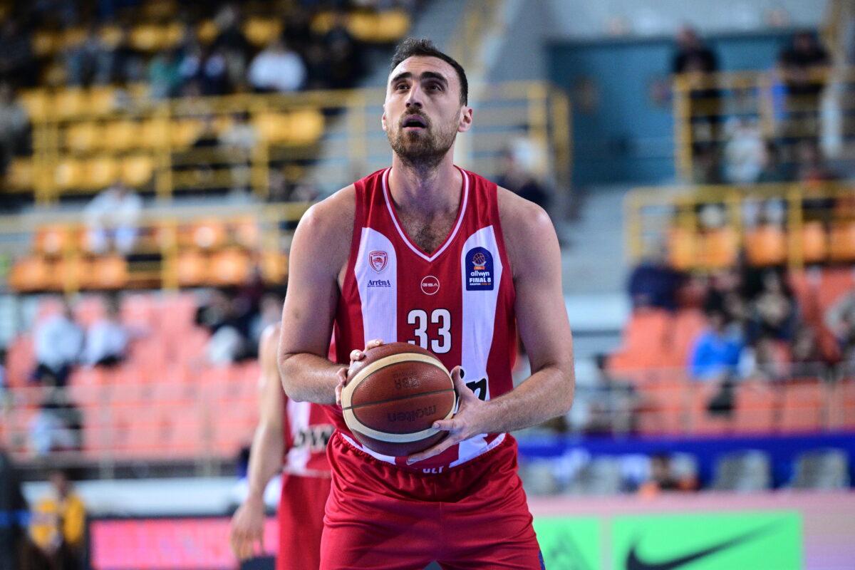 Ολυμπιακός: Με Μιλουτίνοφ στον τελικό Κυπέλλου Ελλάδας, ποιοι ξένοι θα αποκλειστούν