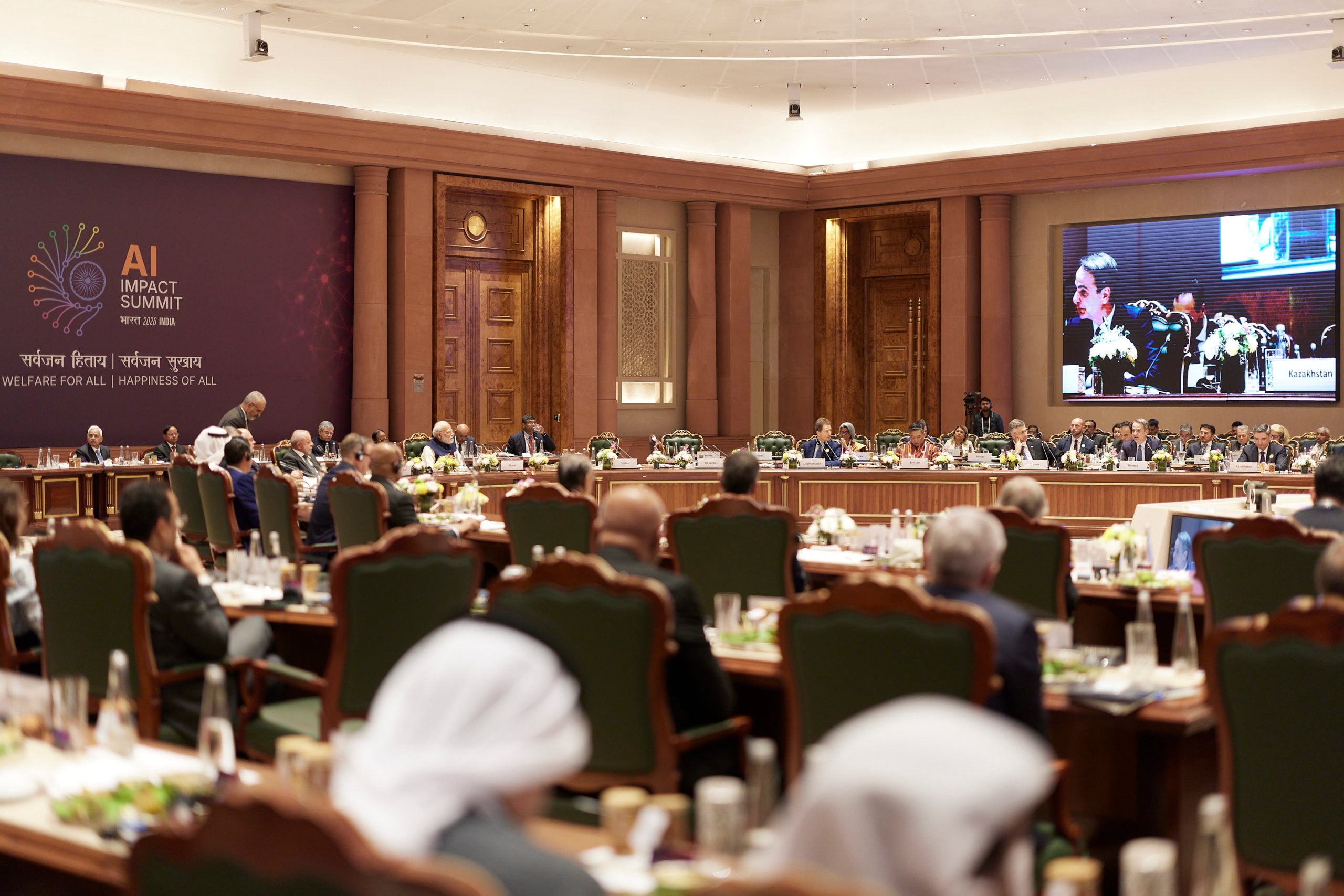 Μητσοτάκης: Διαμοιρασμός των γνώσεων για την Τεχνητή Νοημοσύνη παγκοσμίως – Προτεραιότητα η θωράκιση των νέων από τον ψηφιακό εθισμό