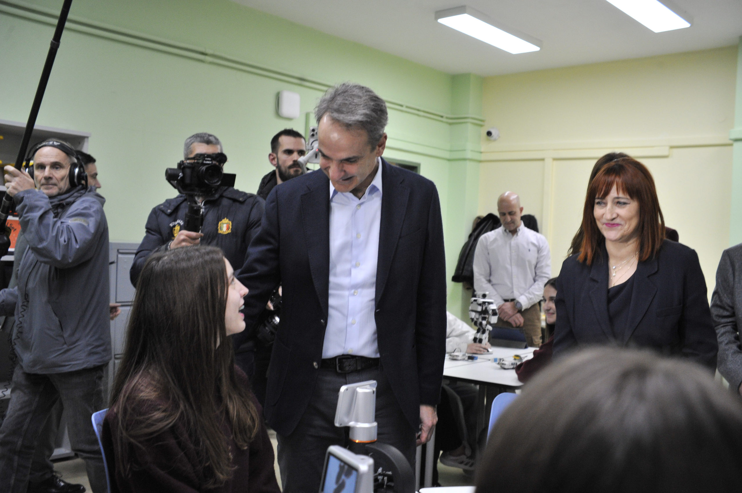 Μητσοτάκης στο Κέντρο Καινοτομίας Ηπείρου: «Με την τεχνολογία, κάνουμε το μάθημα πιο ζωντανό»