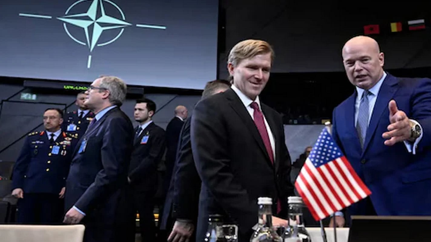 Αμερικανός πρέσβης στο ΝΑΤΟ: Η Ρωσία ίσως να μην επιδιώξει «ποτέ» ειρηνευτική συμφωνία στην Ουκρανία