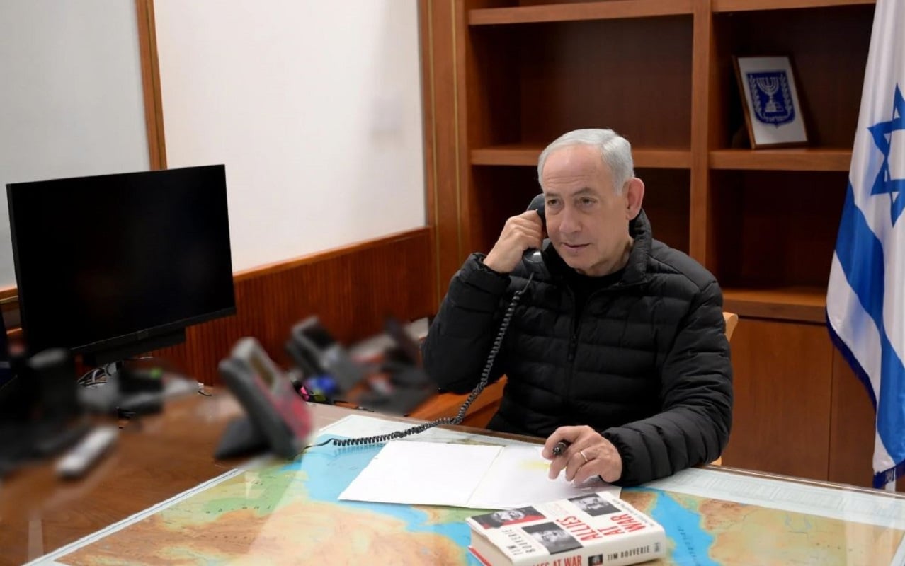 Τηλεφωνική συνομιλία Τραμπ με Νετανιάχου εν μέσω συντονισμένων επιθέσεων στο Ιράν