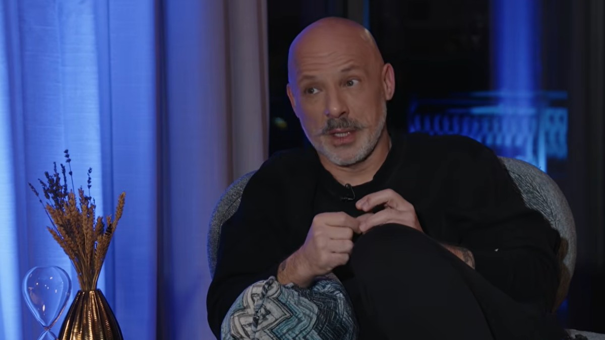 Νίκος Μουτσινάς: «Η τηλεόραση με εκτιμά γιατί κάτι της προσφέρω, αλλά αν δεν της κάνω το χατίρι, δεν με εκτιμά»