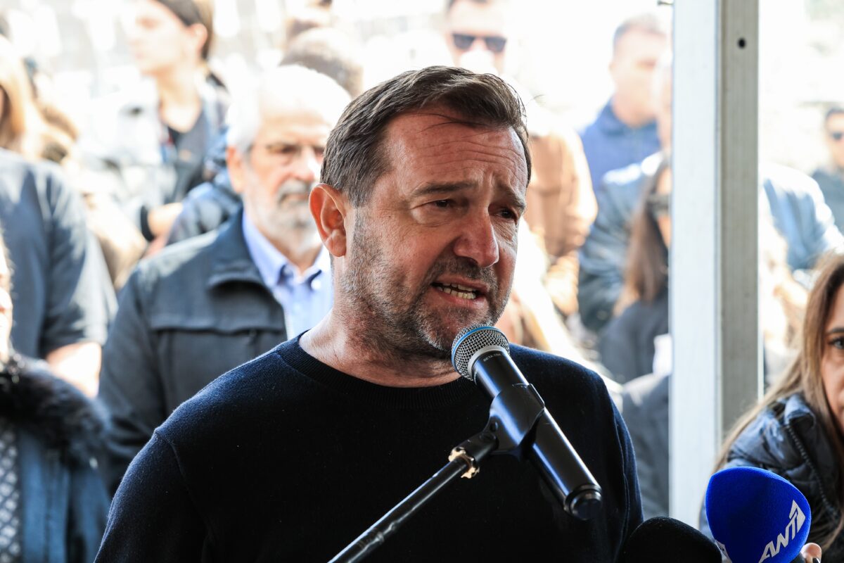 Νίκος Πλακιάς: «Το μόνο που με απασχολούσε ήταν αν τα παιδιά ήταν ασφαλή μετά τη σύγκρουση, αν καλούσαν “μαμά και μπαμπά”»