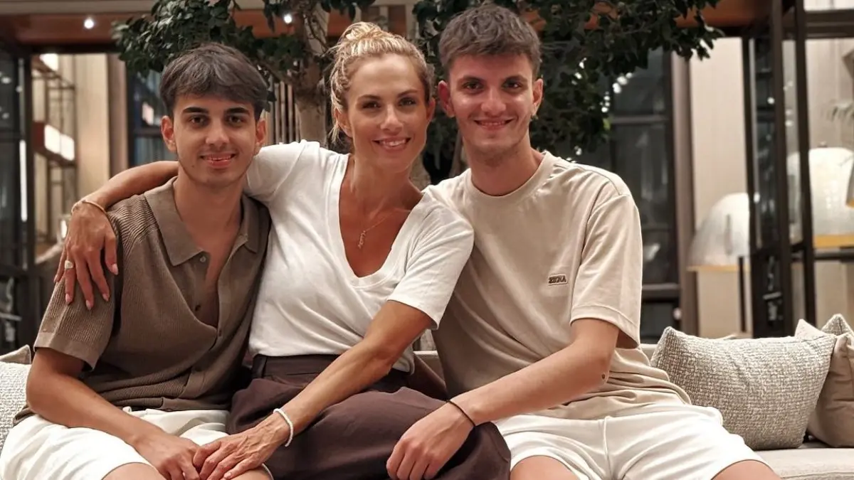 Παπαδημητρίου για Γεροντιδάκη: «Βρίσκομαι σε εξαιρετική φάση με λίγη παραπάνω εξωστρέφεια» 3 Ντορέττα Παπαδημητρίου παιδιά