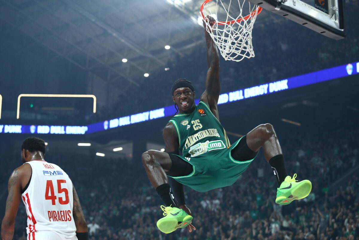 Παναθηναϊκός – Φενέρμπαχτσε: Ο Κέντρικ Ναν επιστρέφει δυναμικά στις προπονήσεις των «πράσινων»