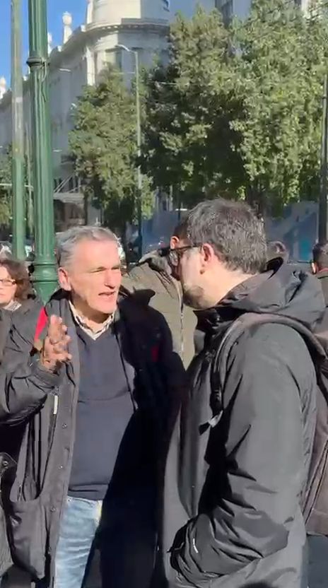 Home 61 Ο Ευκλείδης Τσακαλώτος και ο Νάσος Ηλιόπουλος στην κινητοποίηση για τη Βιολάντα