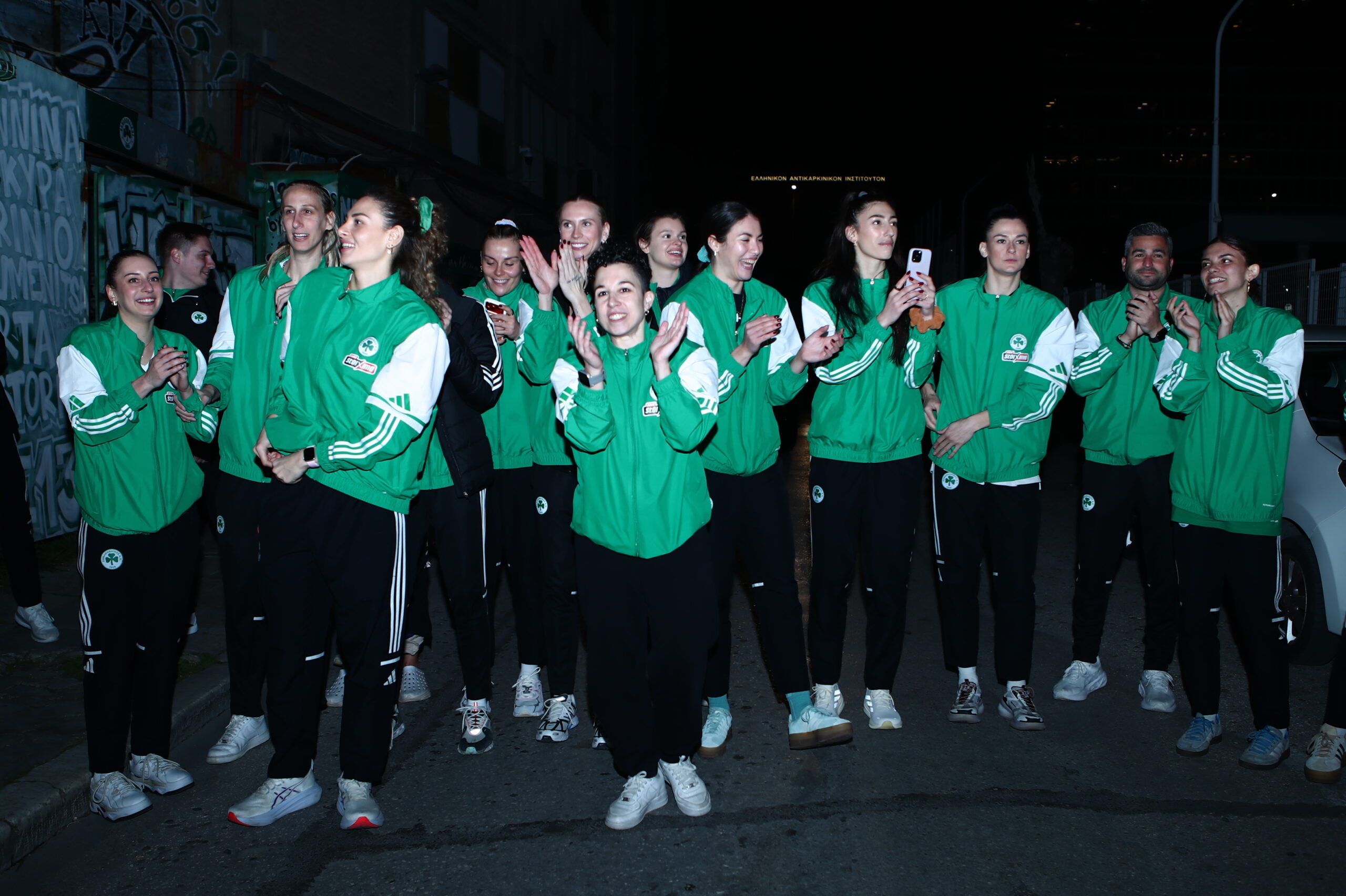 Παναθηναϊκός: Πανζουρλισμός στη Λεωφόρο για την ομάδα βόλεϊ γυναικών μετά την επική πρόκριση στους τελικούς του Challenge Cup