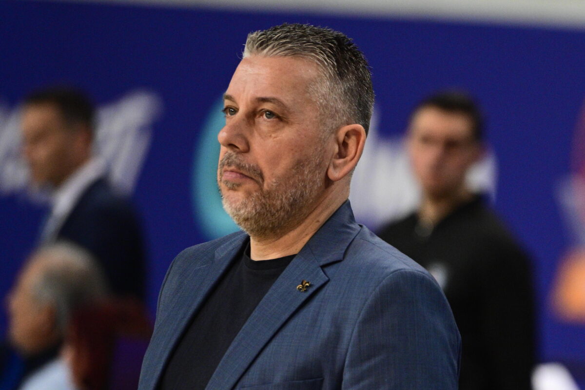 Ο Ηλίας Παπαθεοδώρου δέχθηκε πρόστιμο για την έκρηξή του μετά τον αγώνα Μαρούσι – Καρδίτσα