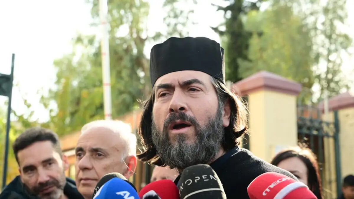 Κιβωτός του Κόσμου: Ανακοίνωση δικηγόρων καταγγελλόντων – «Ο πατέρας Αντώνιος επέλεξε τις τηλεοπτικές εμφανίσεις και να παρουσιαστεί ως θύμα συνωμοσίας»