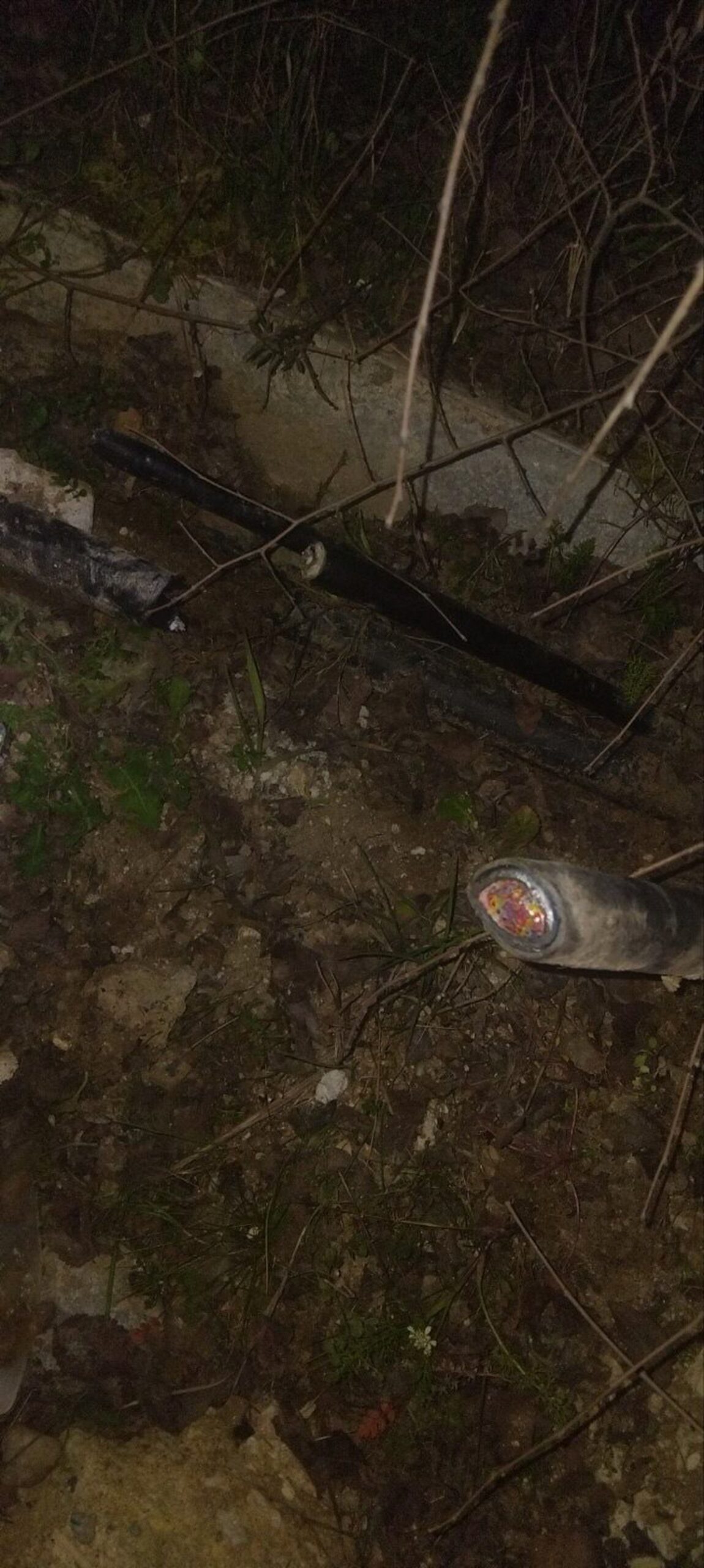 Οι έρευνες της ΕΛΑΣ για τη σαμποτάζ στα καλώδια τηλεδιοίκησης του ΟΣΕ – Τα αρχικά ευρήματα και τα ερωτήματα 11 Κομμένα καλώδια