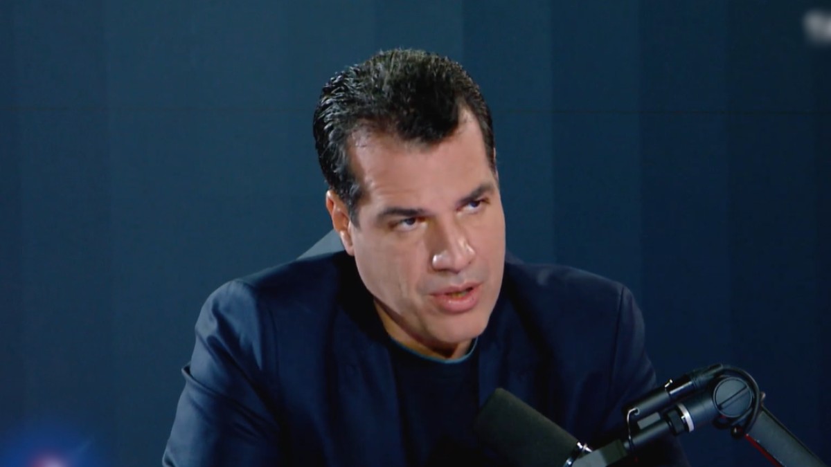 Home 70 Πλεύρης: Συγκινεί για την απώλεια της μητέρας του – Τι του είπε πριν φύγει