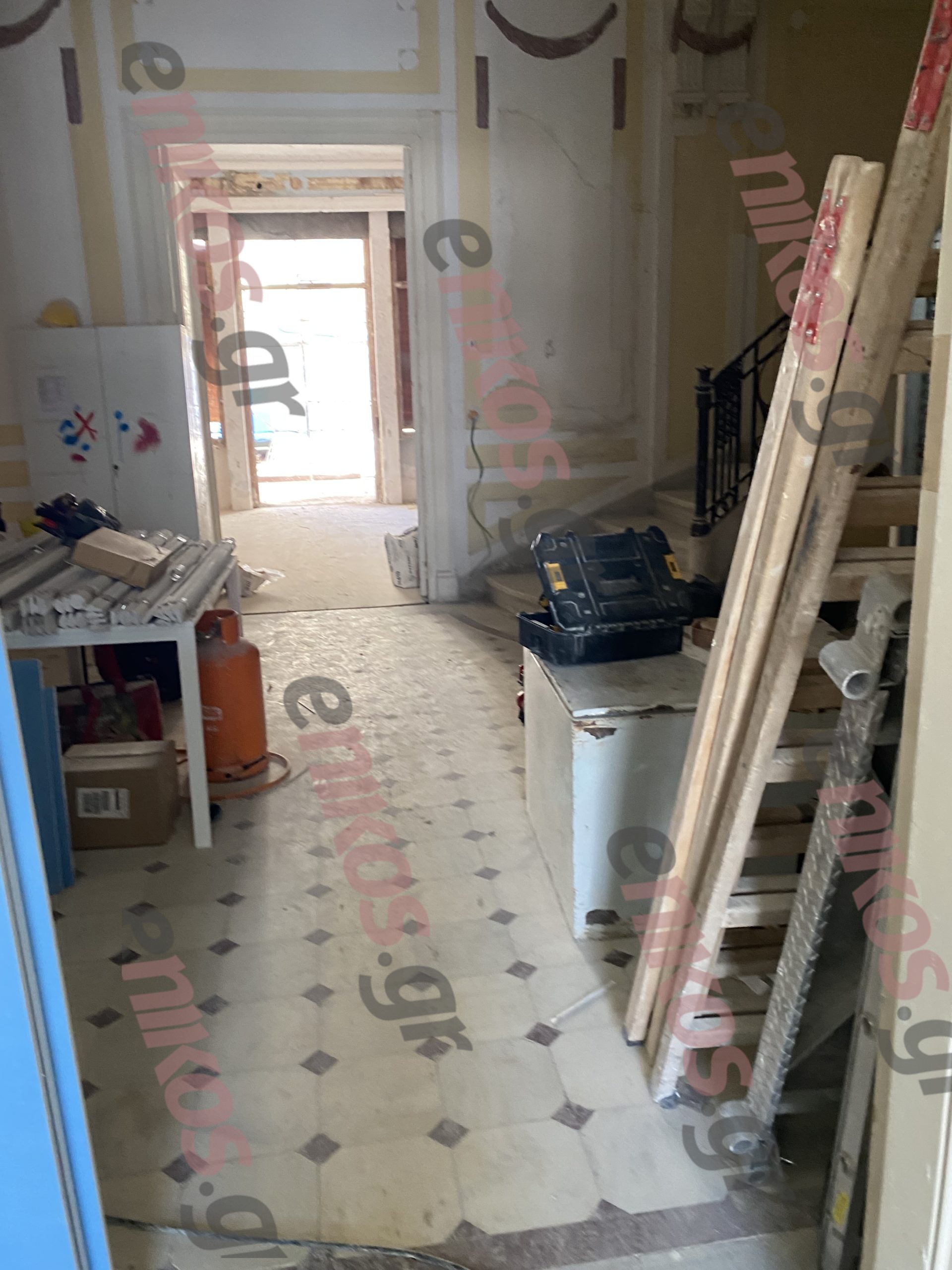 «Οργασμός» εργασιών στο πρώην «στρατηγείο» της ΝΔ στη Ρηγίλλης που μεταμορφώνεται σε έπαυλη – Δείτε φωτογραφίες