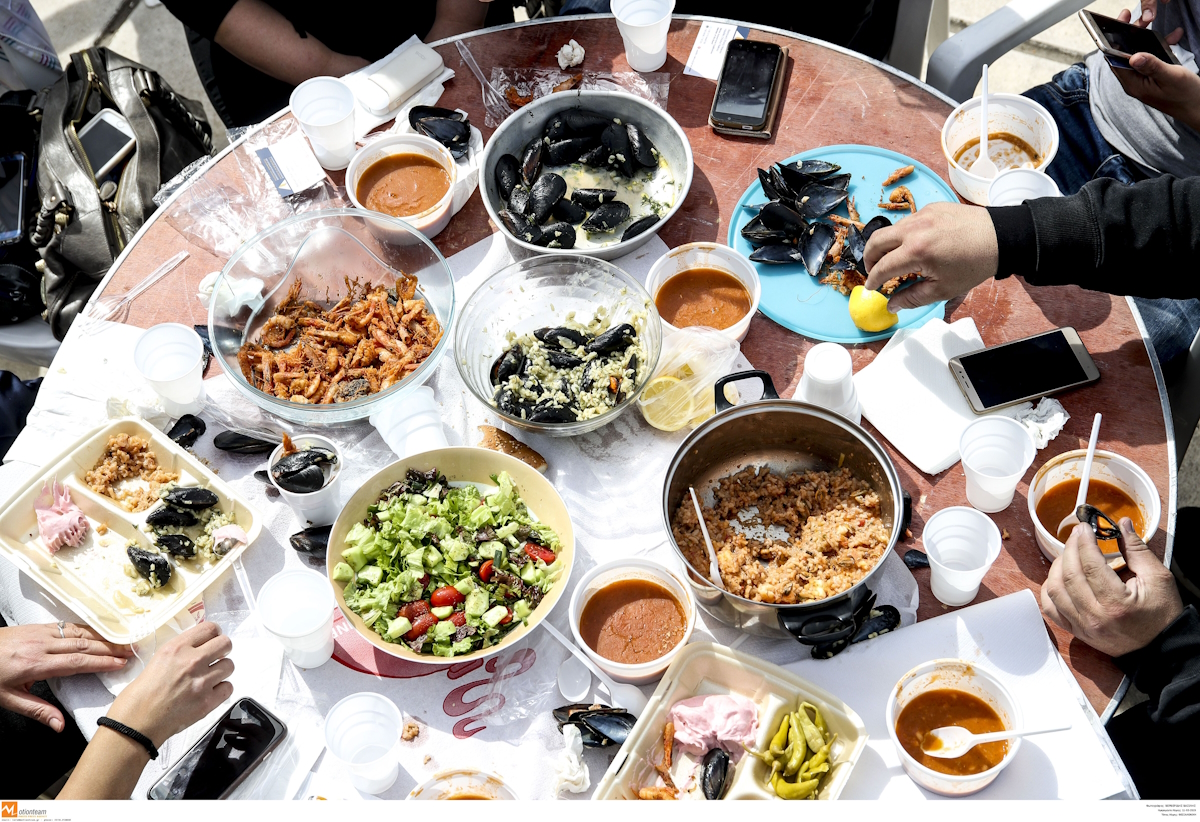 Home 89 Καθαρά Δευτέρα: Λειτουργούν οι λαϊκές αγορές για το σαρακοστιανό γεύμα