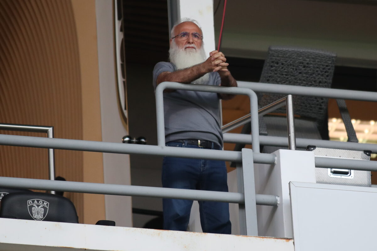 Ο Ιβάν Σαββίδης ενθάρρυνε τους παίκτες του ΠΑΟΚ: «Αντιμετωπίστε κάθε αγώνα σαν να είναι ο τελευταίος»