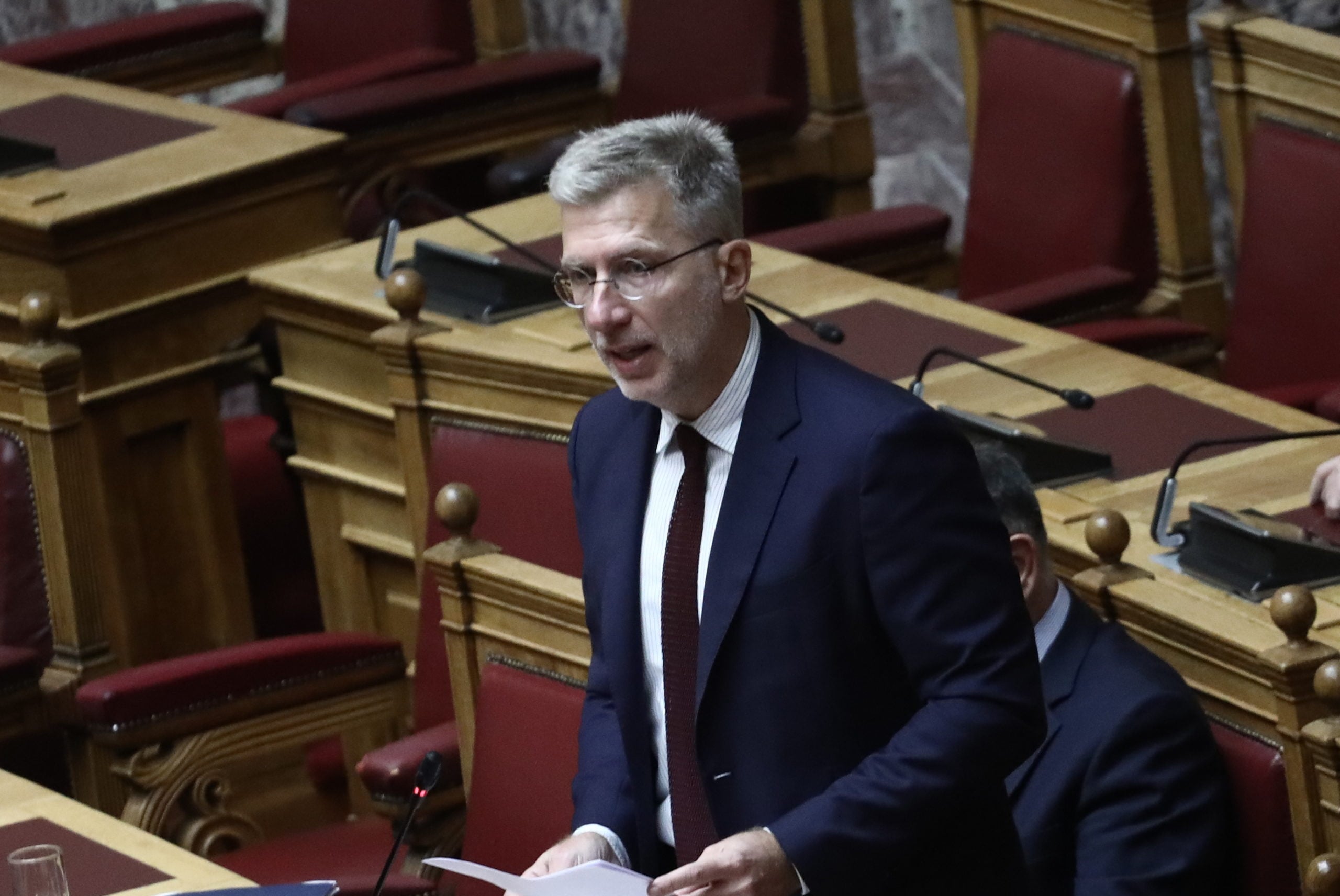 Σκέρτσος στηρίζει Στουρνάρα στη διαμάχη με Τσίπρα: Εκείνος παραμένει σταθερός, ενώ άλλοι κάνουν συνεχείς κωλοτούμπες