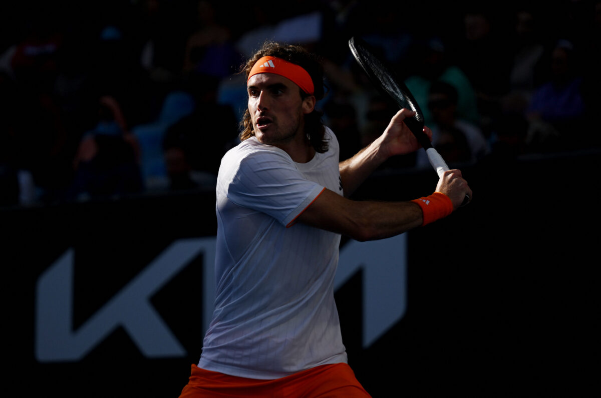 Τσιτσιπάς: Αισθάνομαι ότι το backhand με ένα χέρι εξαφανίζεται, επιθυμώ περισσότερα παιδιά να το υιοθετήσουν