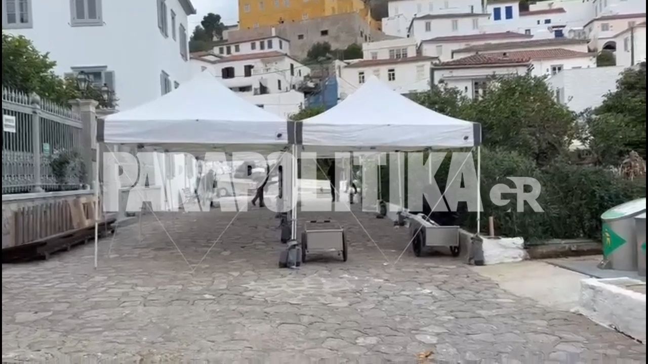Στο ιστορικό ξενοδοχείο Hydroussa μένουν πολλά μέλη της κινηματογραφικής ομάδας του «The Riders»