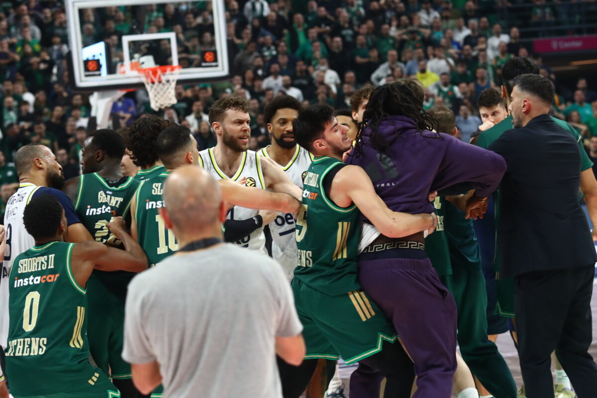 Η Φενέρμπαχτσε υπέβαλε επίσημη ένσταση στη Euroleague για τη συμπλοκή στον αγώνα με τον Παναθηναϊκό
