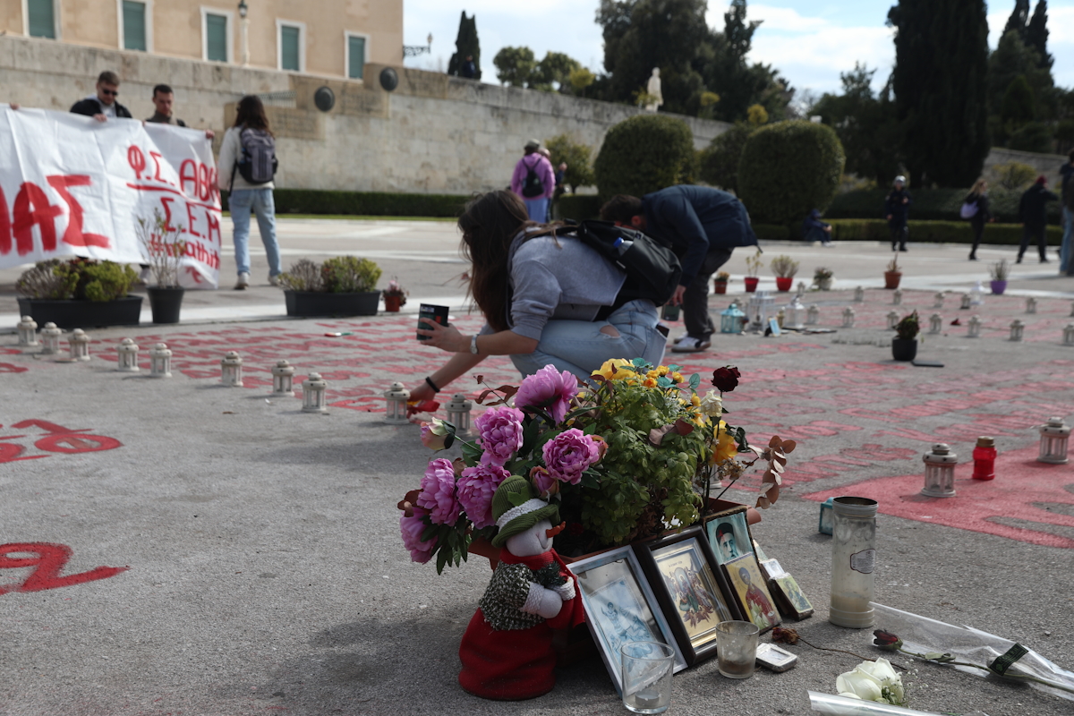 Απεργία 28 Φεβρουαρίου: Μαζικά συλλαλητήρια για τη μνήμη των θυμάτων των Τεμπών – Τροποποιήσεις στα μέσα μαζικής μεταφοράς